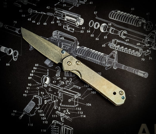 Chris R. Knife